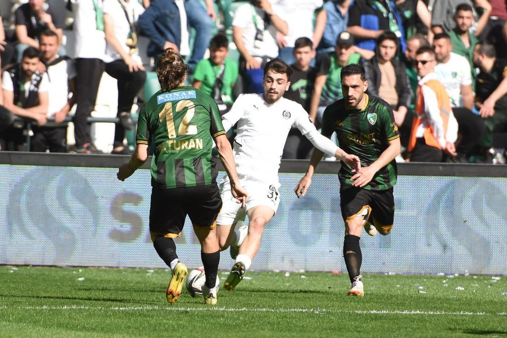 İlk 11 belli oldu! Manisa FK - Kocaelispor maçı hangi kanalda, nerede izlenir, saat kaçta? - 4. Resim