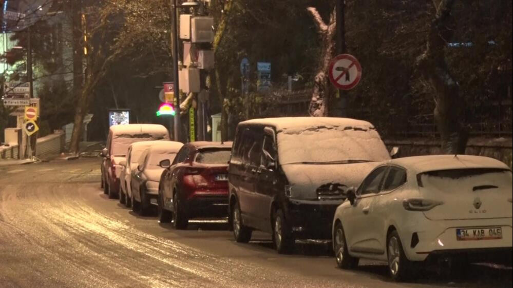 İstanbul’da kuvvetli kar yağışı alarmı! AKOM'dan yeni uyarı var, bugün başlıyor... - 2. Resim