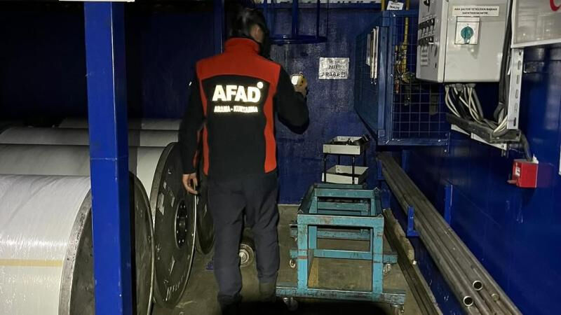 Tekstil fabrikasında korkunç olay! 17 işçi hastanelik oldu, birinin durumu ağır - 1. Resim