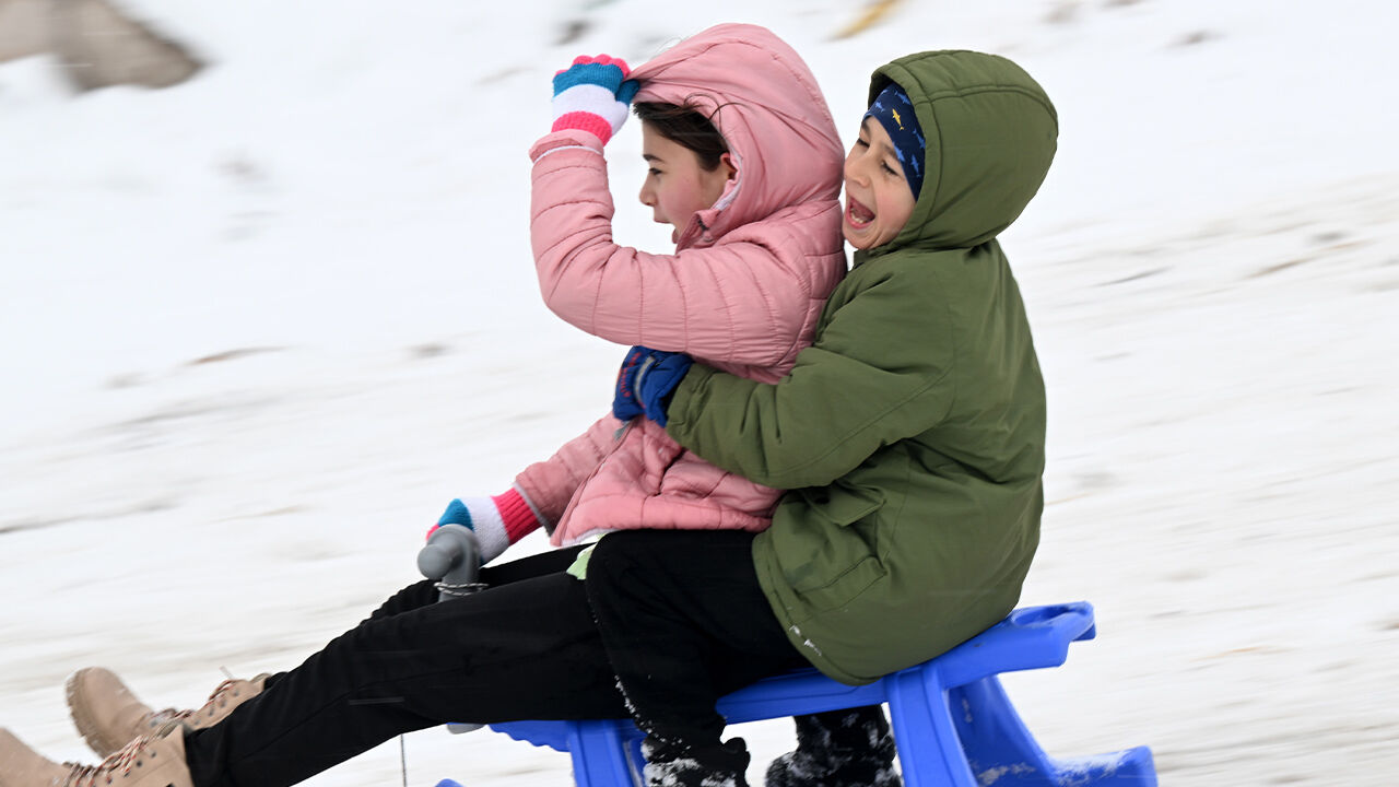 Türkiye beyaza büründü, tatil haberleri peş peşe geldi! İşte eğitime 'paydos' diyen il ve ilçeler Türkiye beyaza büründü, tatil haberleri peş peşe geldi! İşte eğitime 'paydos' diyen il ve ilçeler - 1. Resim