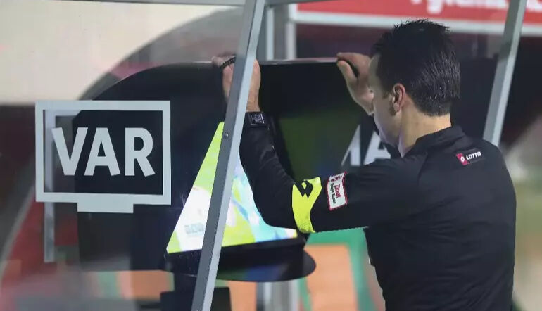 VAR kayıtları ne zaman açıklanacak? Galatasaray - Adana Demirspor VAR kayıtları merakla bekleniyor! - 2. Resim