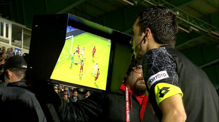 VAR kayıtları ne zaman açıklanacak? Galatasaray - Adana Demirspor VAR kayıtları merakla bekleniyor! - 1. Resim