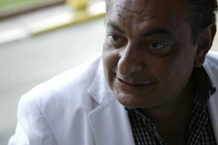 Yalıdaki hizmetçi Reha Muhtar'ı soydu! Apar topar mahkemeye koştu: 