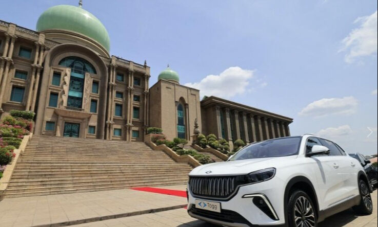 Cumhurbaşkanı Erdoğan ve Malezya Başbakanı Togg'a bindi! Ortaya gülümseten anlar çıktı - 3. Resim