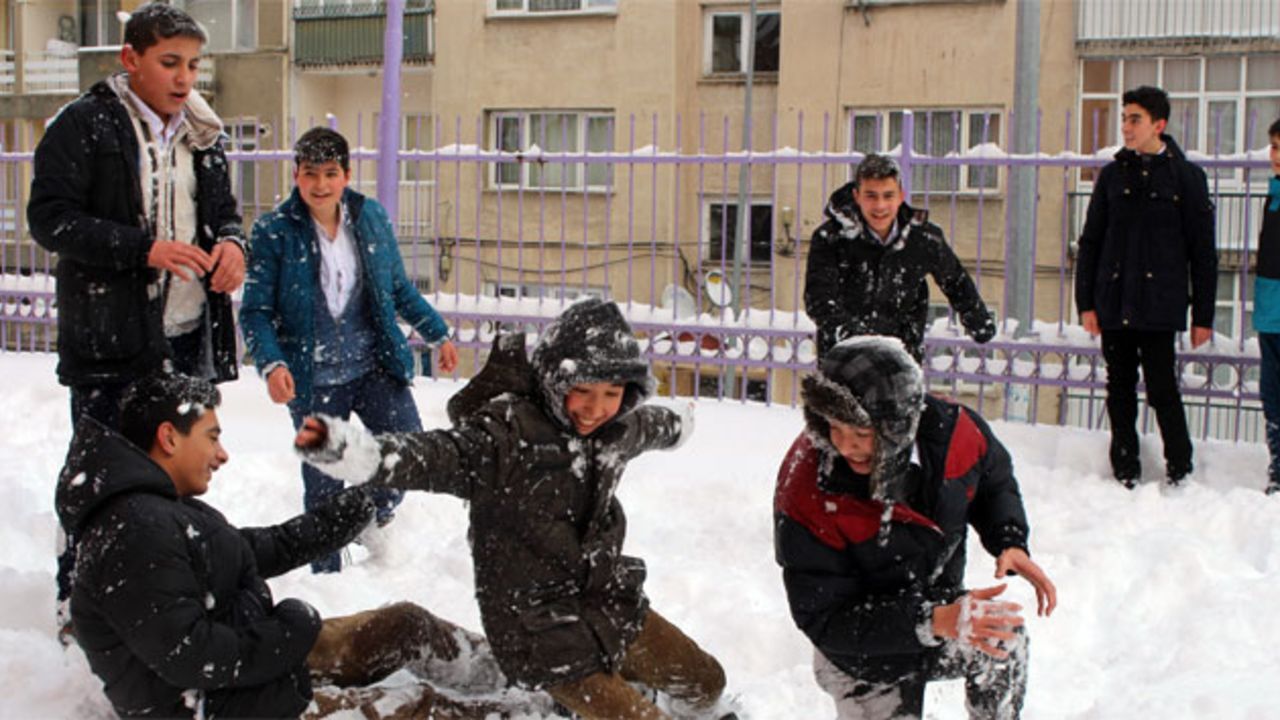 Elazığ&#039;da okullar tatil mi? 12 Şubat Çarşamba Elazığ Valiliği kar tatili açıklaması!