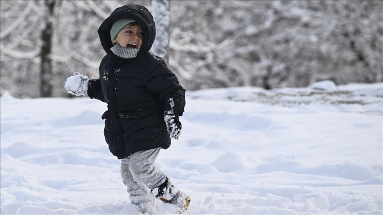 Kayseri&#039;de yarın okullar tatil mi? Valilik açıklamaları bekleniyor