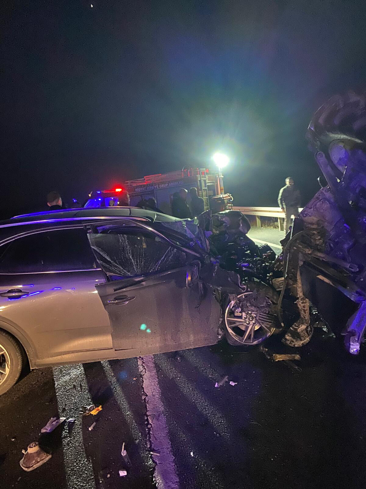 Mardin'de feci kaza! Ölü ve yaralılar var - 1. Resim