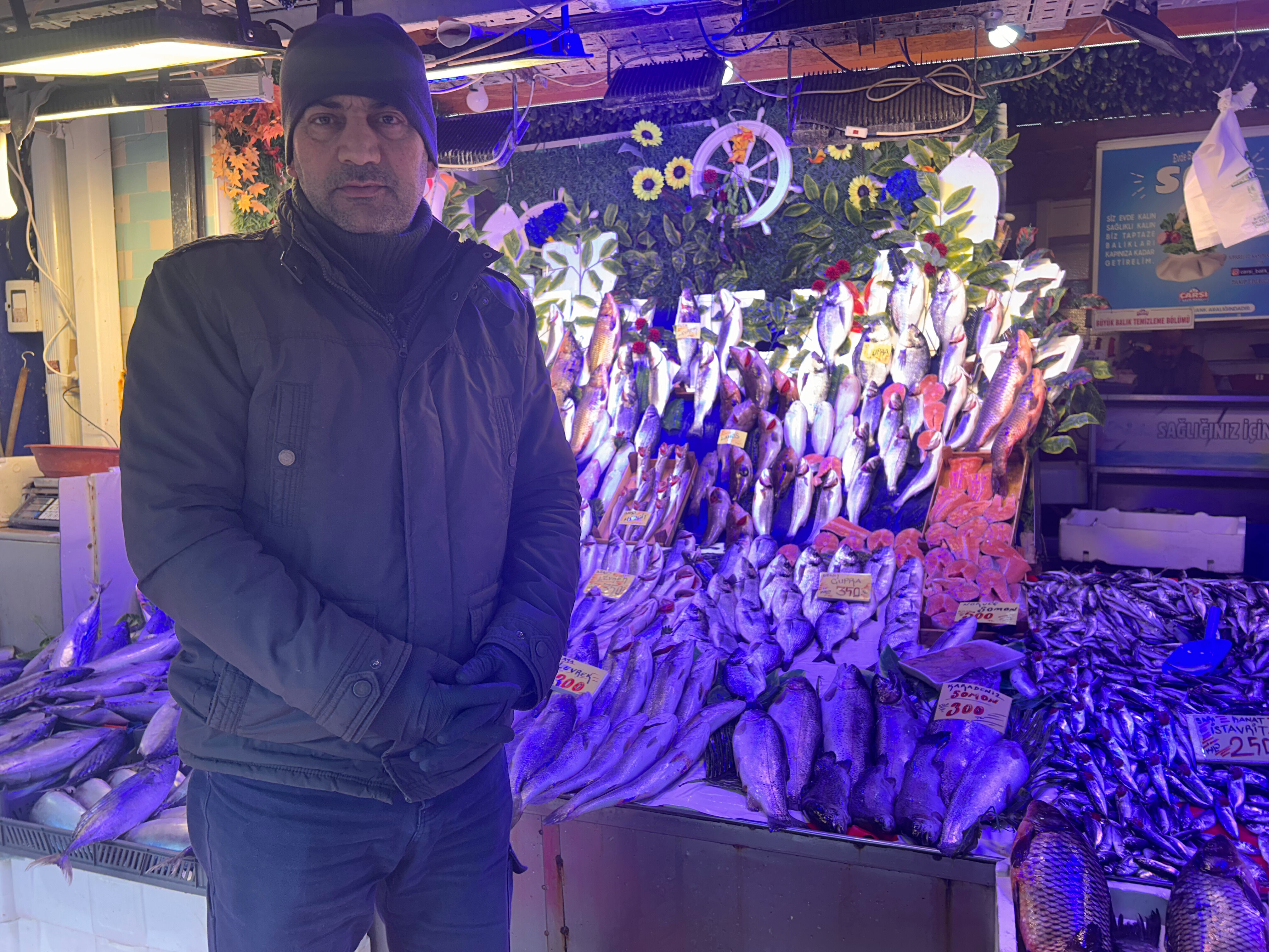 Soğuk hava balık tezgahlarını vurdu! Hamsinin fiyatı 4 kat arttı Soğuk hava balık tezgahlarını vurdu! Hamsinin fiyatı 4 kat arttı - 1. Resim