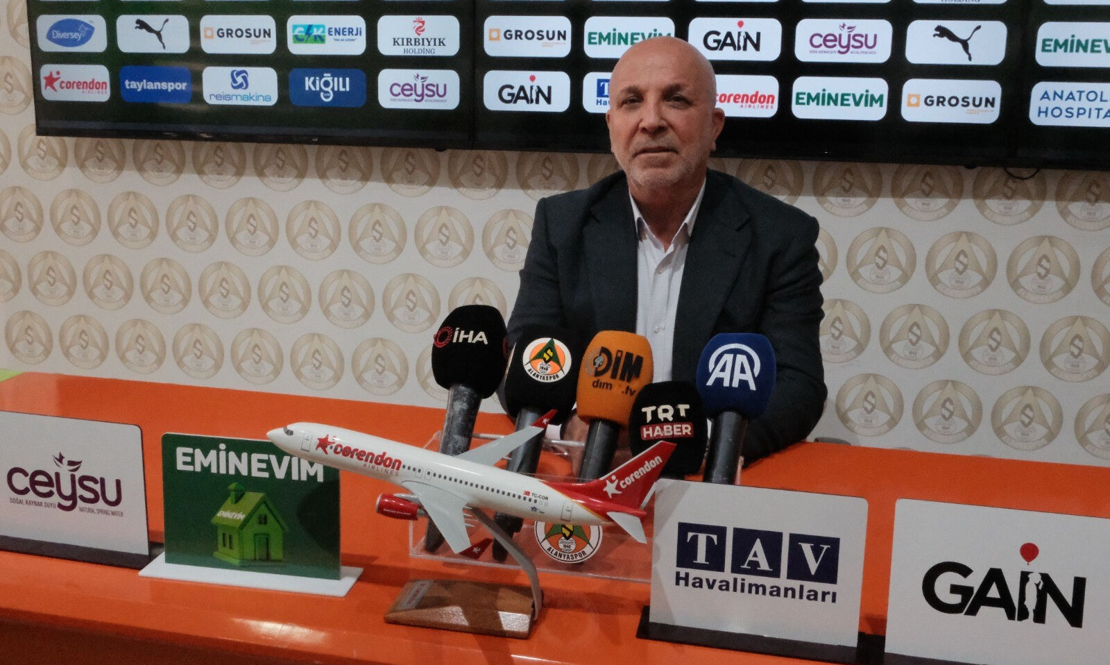 Süper Lig ekibinin başkanı Fenerbahçe'yi hedef aldı!  Süper Lig ekibinin başkanı Fenerbahçe'yi hedef aldı!