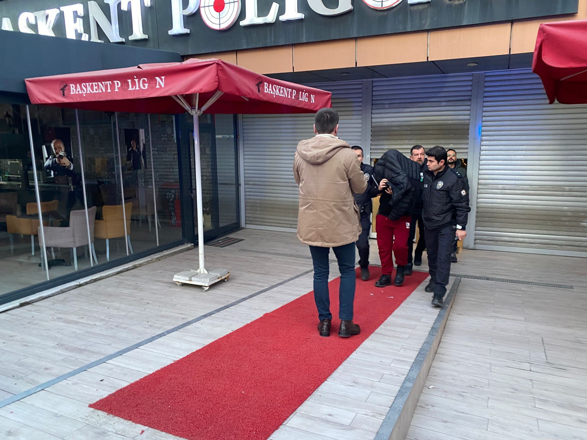 Ankara'da sıcak saatler! Poligon'da intihar girişimi - 2. Resim