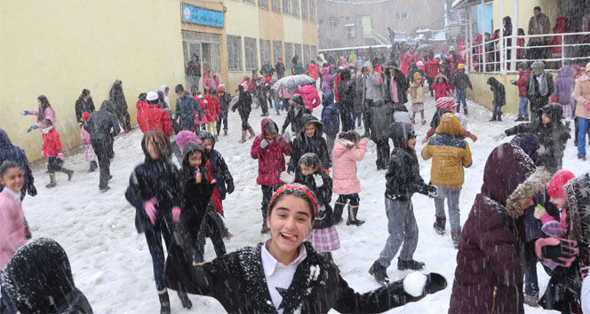 Bugün okullar tatil mi? 13 Şubat Perşembe kar tatili verilen il ve ilçeler için valilikler ve kaymakamlıklar açıklama yaptı Bugün okullar tatil mi? 13 Şubat Perşembe kar tatili verilen il ve ilçeler için valilikler ve kaymakamlıklar açıklama yaptı - 3. Resim