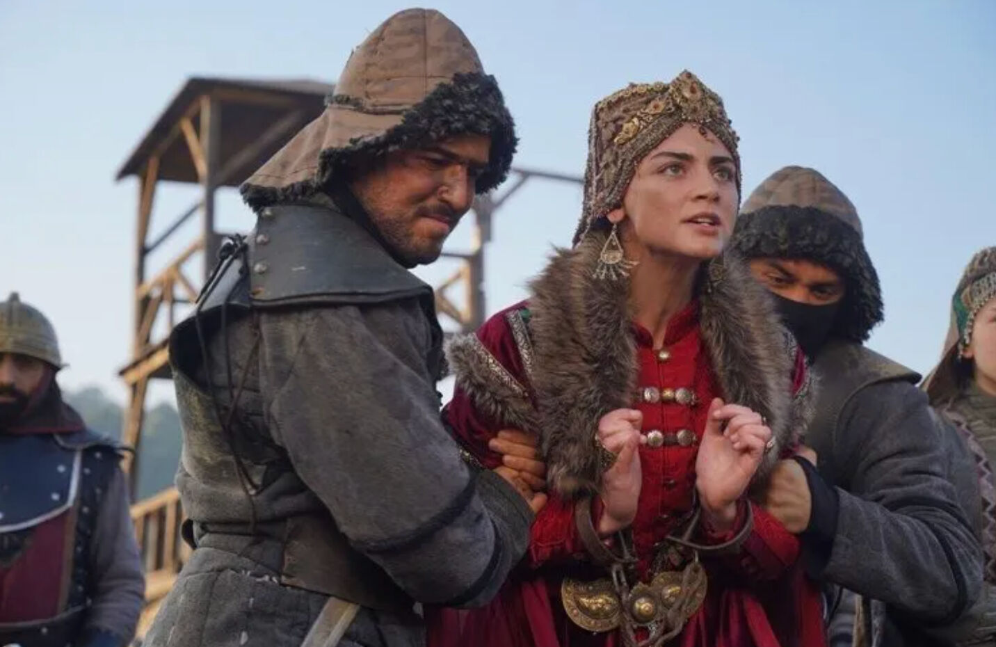 Kuruluş Osman Bala Hatun diziden ayrıldı mı? Milyonların gözü o sahnedeydi - 1. Resim