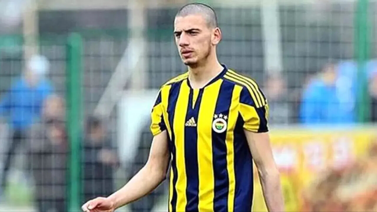 Merih Demiral kimdir? Kısaca hayatı, kariyeri ve merak edilen tüm soruların cevapları Merih Demiral kimdir? Kısaca hayatı, kariyeri ve merak edilen tüm soruların cevapları - 2. Resim