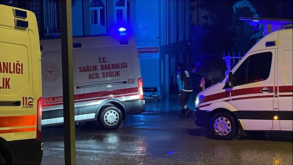 Şanlıurfa'da yatılı okulda kalan 33 kız hastanelik oldu! Ambulanslar peş peşe geldi - 1. Resim