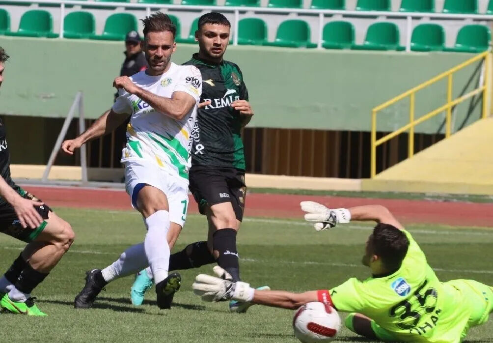 Şanlıurfaspor - Sakaryaspor maçı hangi kanalda, ne zaman, saat kaçta? Mücadeleyi hakem Ümit Öztürk yönetecek! - 1. Resim