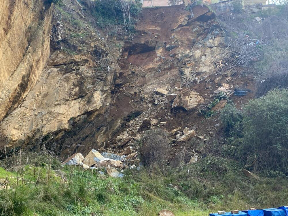 İstanbul'da ürküten manzara! Günün ilk ışıkları ile ortaya çıktı, insanlar evlerini boşalttı İstanbul'da ürküten manzara! Günün ilk ışıkları ile ortaya çıktı, insanlar evlerini boşalttı - 2. Resim