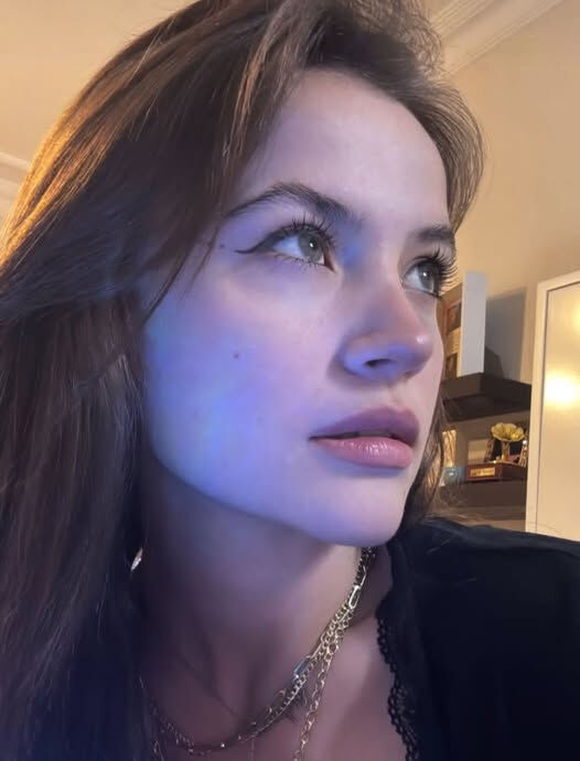 Kan Çiçekleri'nin Dilan'ı Yağmur Yüksel'in yeni dizisi belli oldu: Şehre iki yabancı geliyor! - 1. Resim