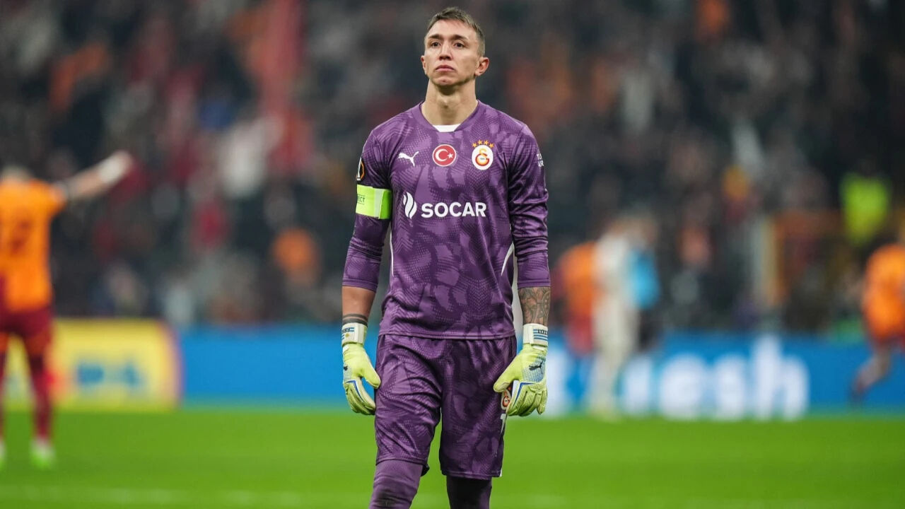 Maç sonrasında ateş püskürdü! Muslera'dan olay sözler - 1. Resim
