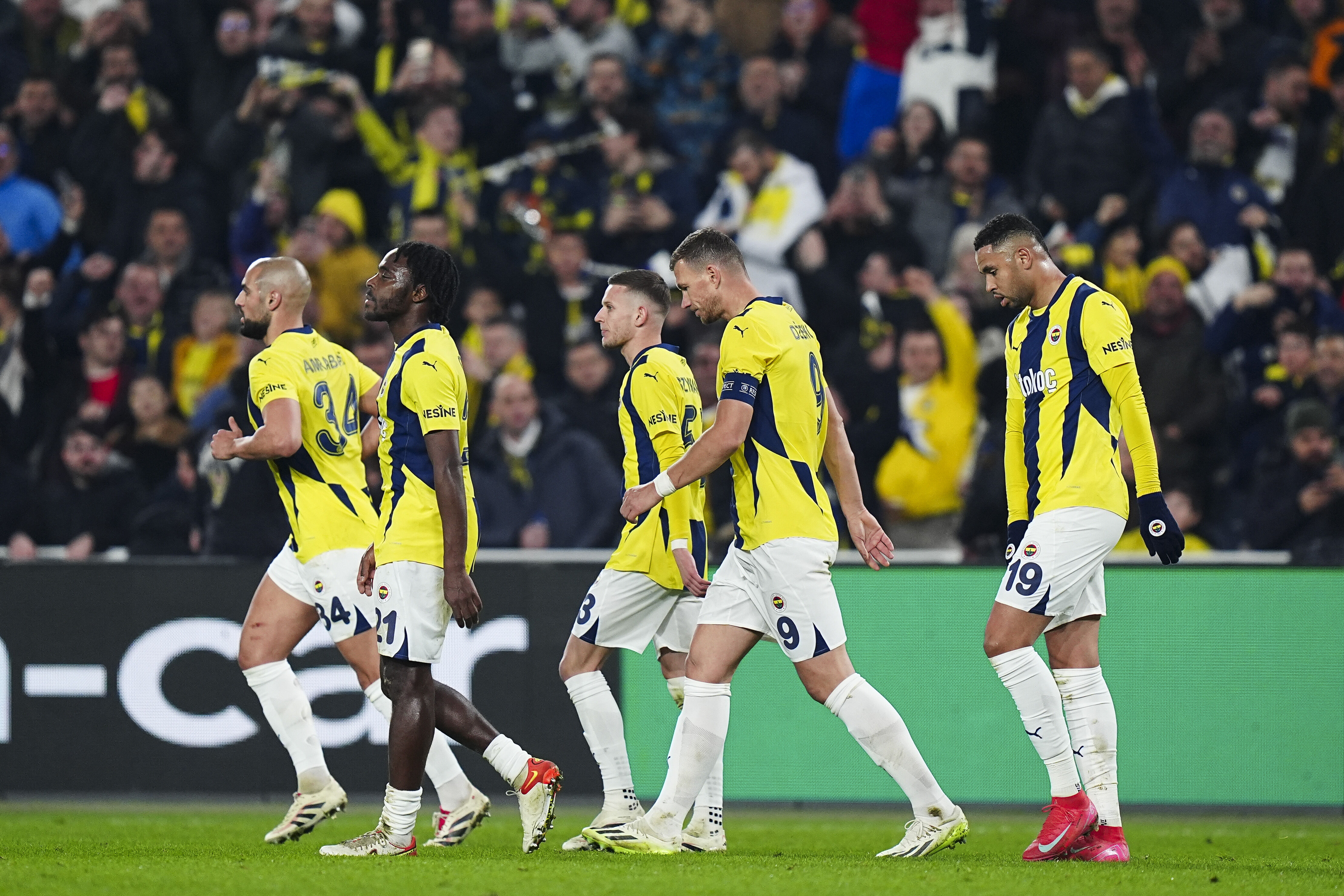 UEFA Avrupa Ligi şampiyonluk ihtimalleri güncellendi! Fenerbahçe ve Galatasaray için sonuç ne? İstatistikleri Altüst etti! Fenerbahçe Kadıköy'de gol yemiyor - 2. Resim