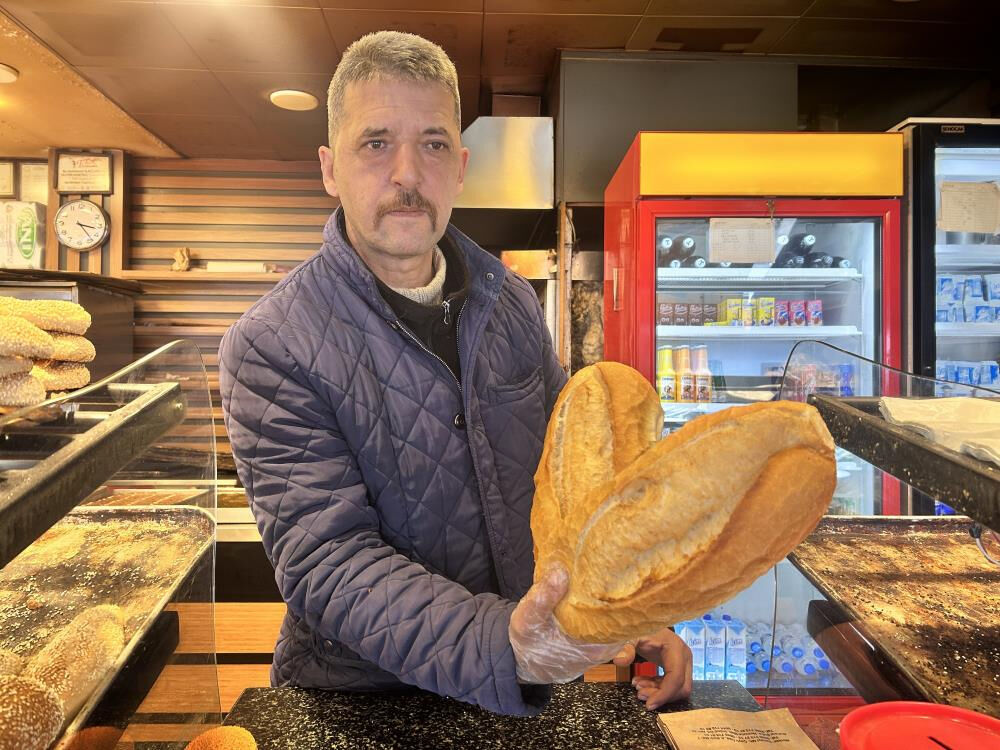 Deprem bölgesinde alkışlanacak hareket! Ekmeğin fiyatını duyan geliyor - 1. Resim