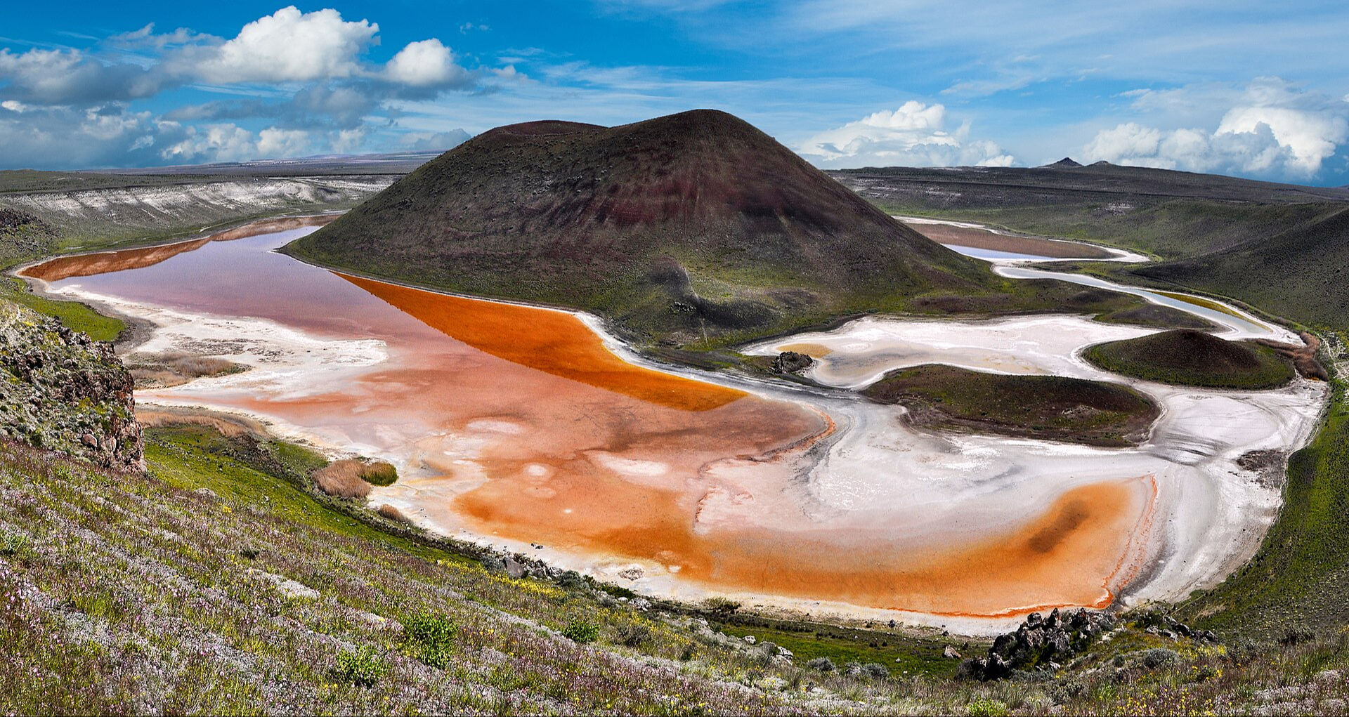 Dünyanın nazar boncuğu Meke Gölü beyaza büründü: Kuruma tehlikesi ortadan kaldırılacak Dünyanın nazar boncuğu Meke Gölü beyaza büründü - 5. Resim