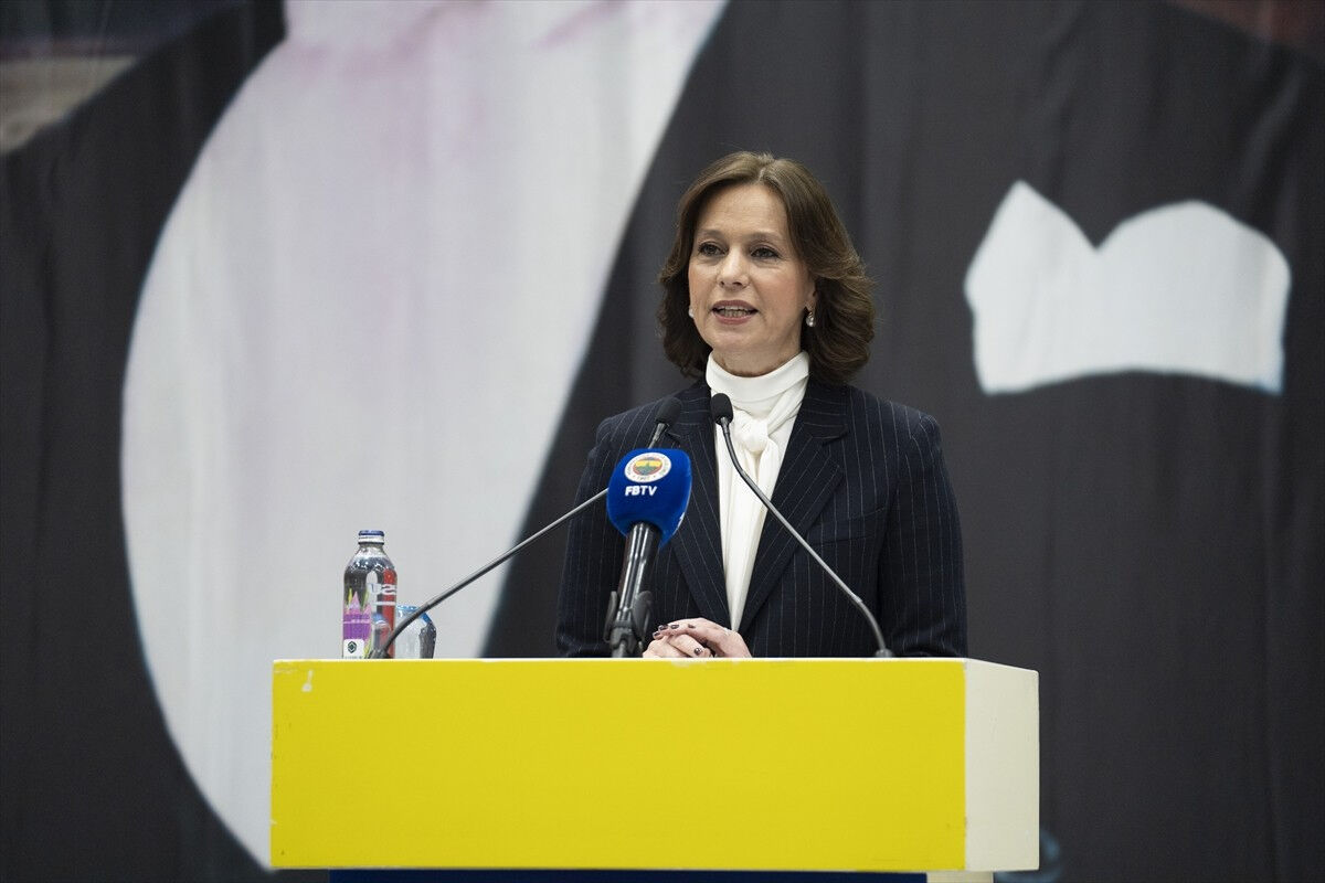 Fenerbahçe'den yapay zekaya ilk adım! 'Fener'in ışığıyla geleceği kodluyoruz' diyerek açıkladılar Fenerbahçe'den yapay zekaya ilk adım! 'Fener'in ışığıyla geleceği kodluyoruz' diyerek açıkladılar - 1. Resim