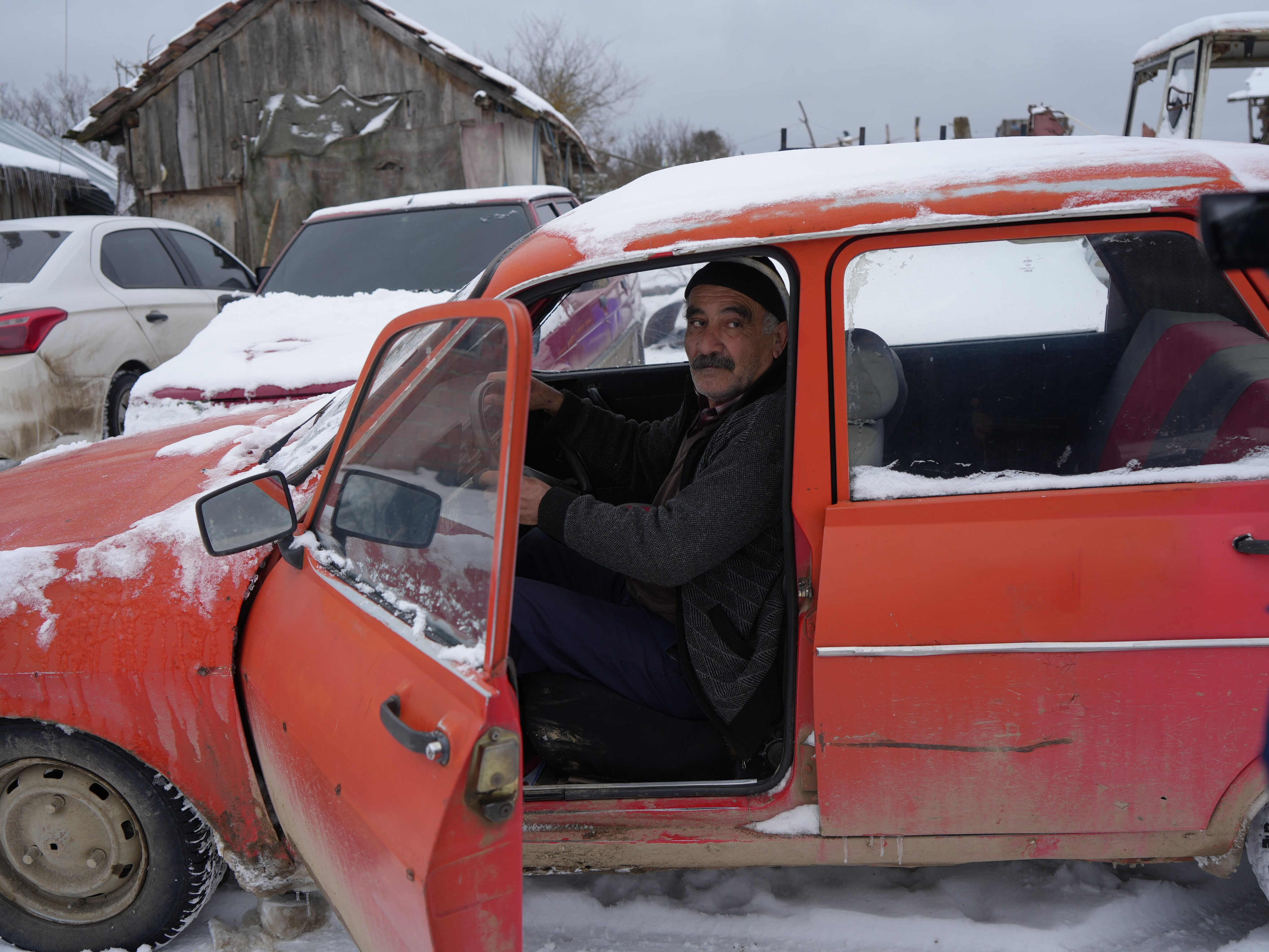 1985 model aracıyla icralık oldu! Sebebi ise hiç gitmediği şehirden ceza yemesi... 1985 model aracıyla icralık oldu! Sebebi ise hiç gitmediği şehirden ceza yemesi... - 1. Resim