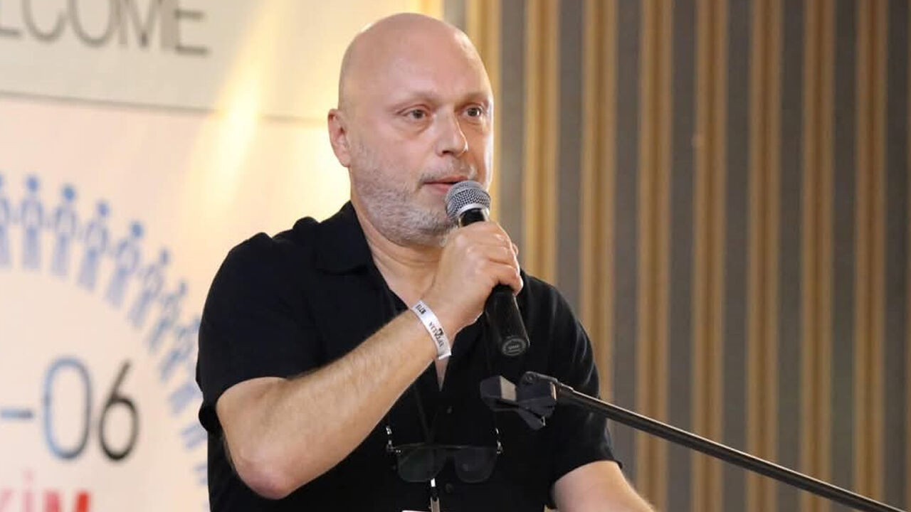 Gazeteci Sinan Seyfittinoğlu'ndan acı haber! Odasında hareketsiz halde bulundu - 1. Resim