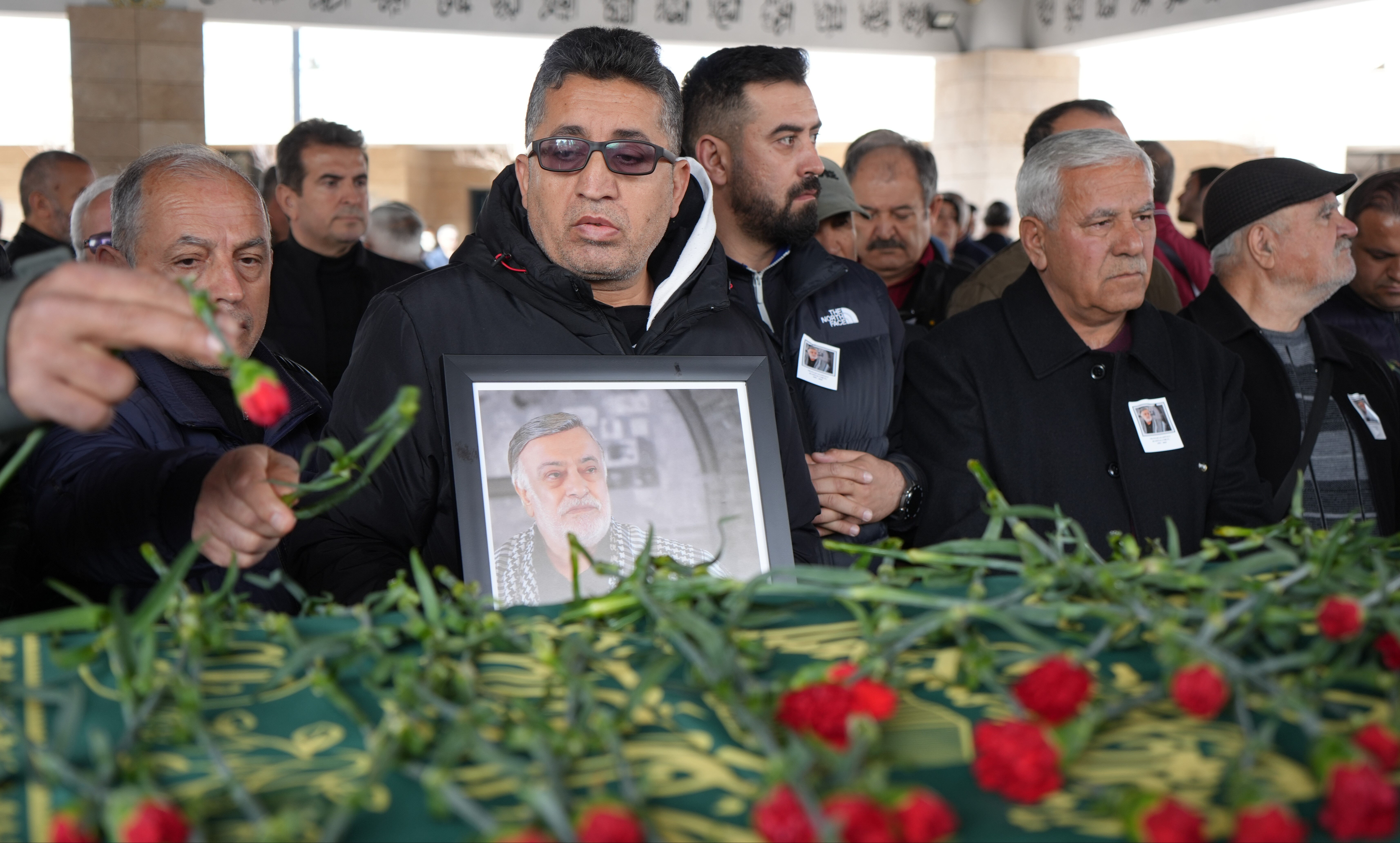 İbrahim Tatlıses'in acı günü! Ünlü şarkıcının ölüm haberini o kareyle duyurdu İbrahim Tatlıses'in acı günü! Ünlü şarkıcının ölüm haberini o kareyle duyurdu - 4. Resim