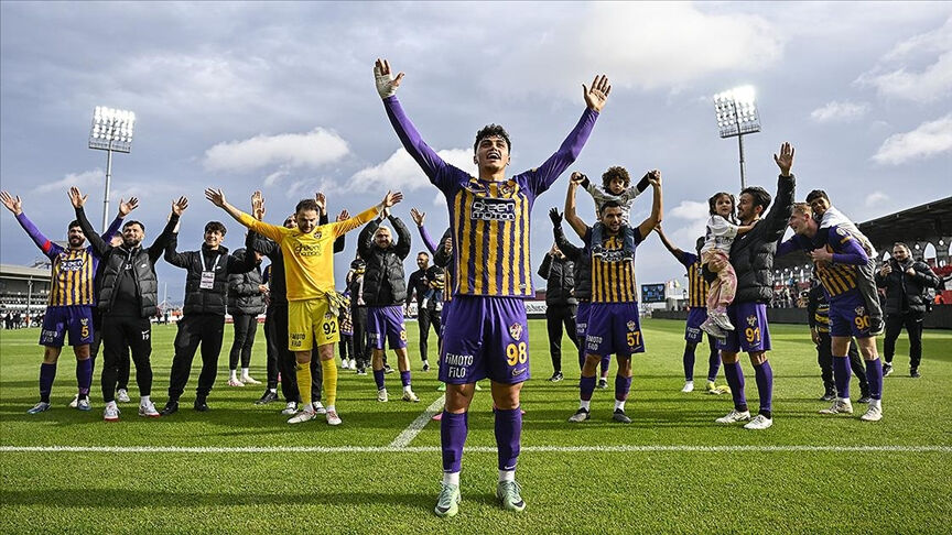 İlk 11'ler belli oldu: Eyüpspor Kayserispor maçı saat kaçta, hangi kanalda, nereden izlenir?  İlk 11'ler belli oldu: Eyüpspor Kayserispor maçı saat kaçta, hangi kanalda, nereden izlenir?  - 1. Resim