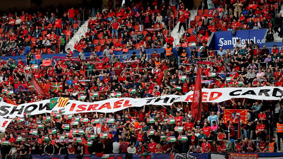 Real Madrid-Osasuna maçında Filistin'e dev pankartlı destek!  Real Madrid-Osasuna maçında Filistin'e dev pankartlı destek!