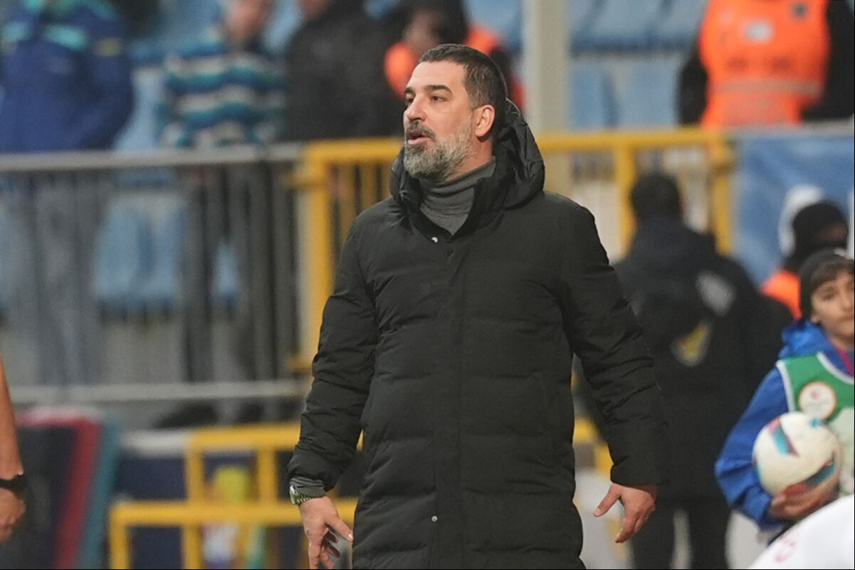 Arda Turan'dan hakem yorumu: Bu saatten sonra... - 1. Resim