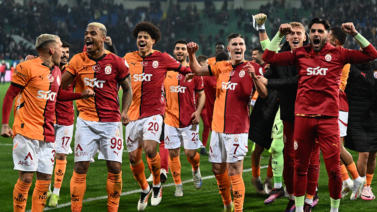 Cimbom'un yarısı değişti! Okan Buruk'tan beşli rotasyon - 1. Resim