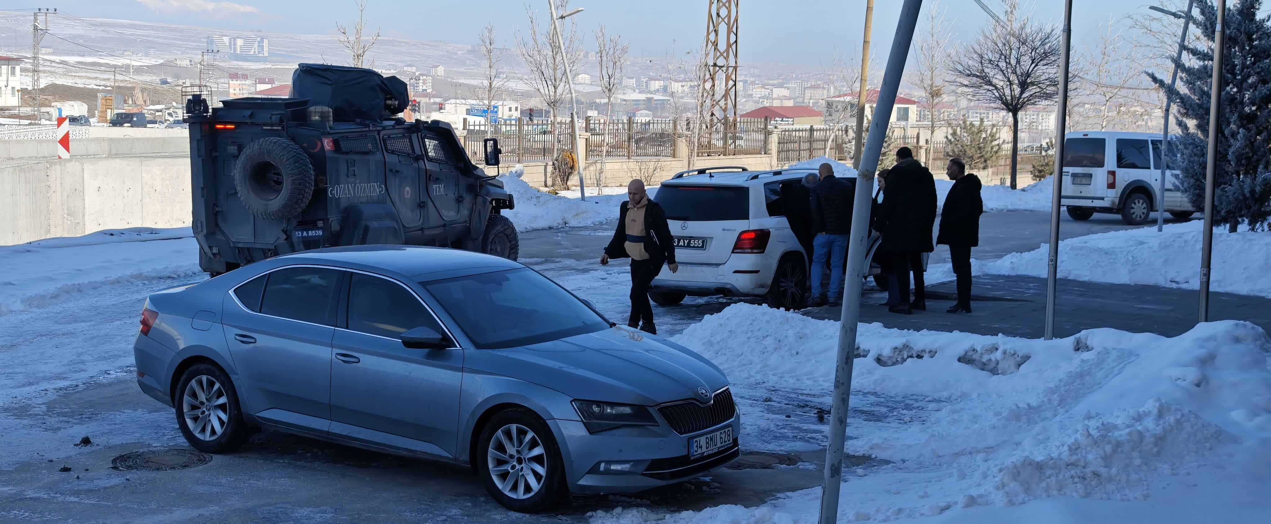 Cumhurbaşkanı'na hakaretten gözaltına alınan DEM Partili Belediye Başkanı serbest bırakıldı - 1. Resim