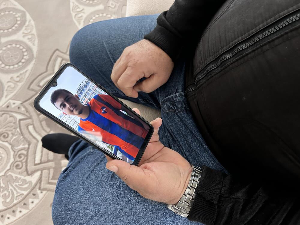 Depremde kaybettiği oğlunun hayalini maçta gerçekleştirdi! '3 gün boyunca onunla yaşıyor gibi hissettim' - 5. Resim