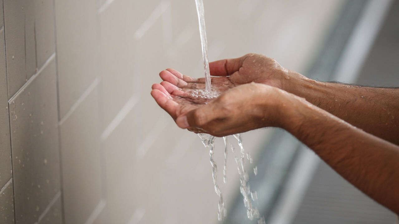 Gusül abdesti nasıl alınır, cünüp gezmenin hükmü nedir? - 4. Resim