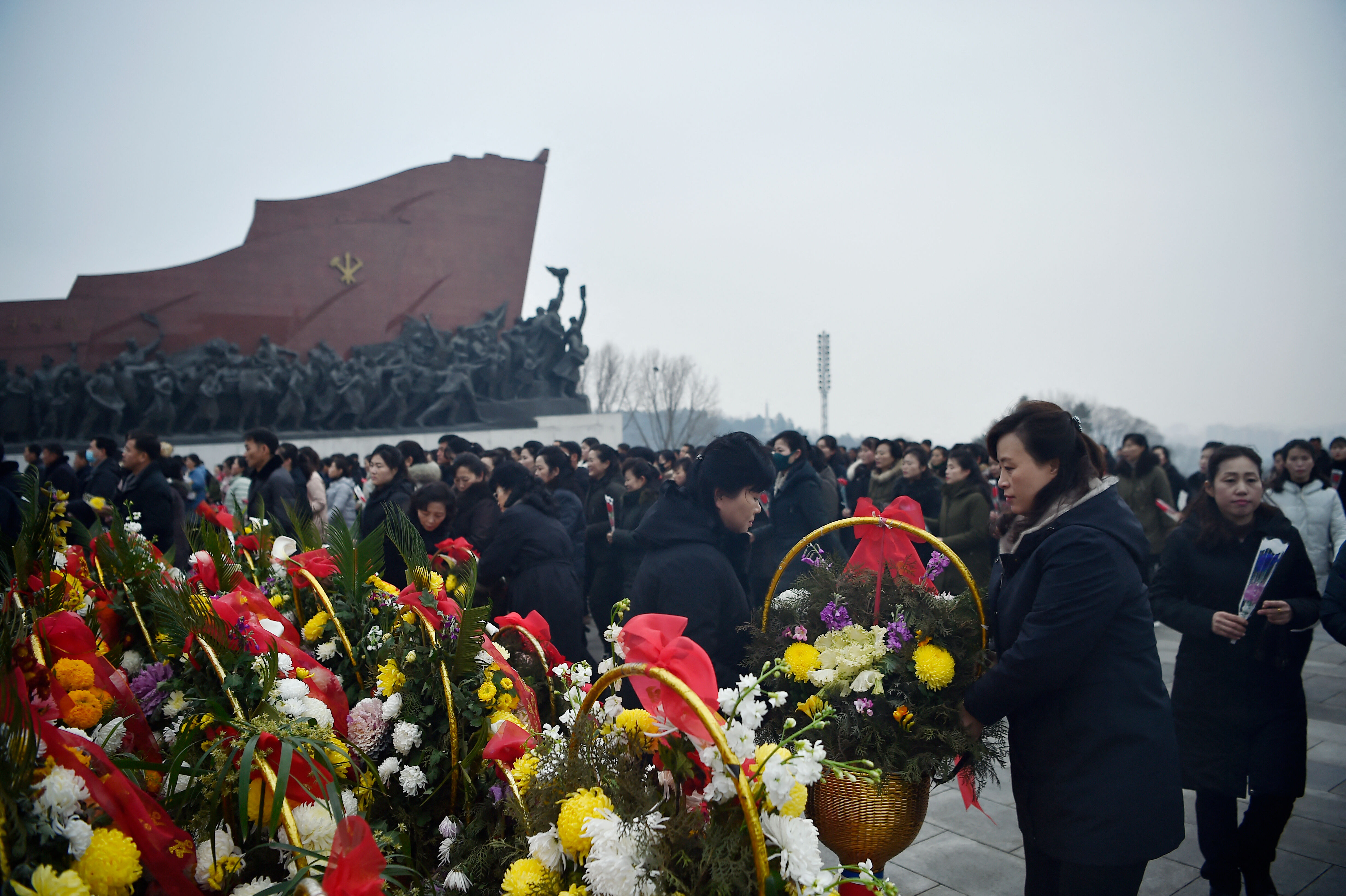 Kim Jong-Un yıllar sonra babasının mumyasını ziyaret etti: Kuzey Kore'de bayram var - 4. Resim