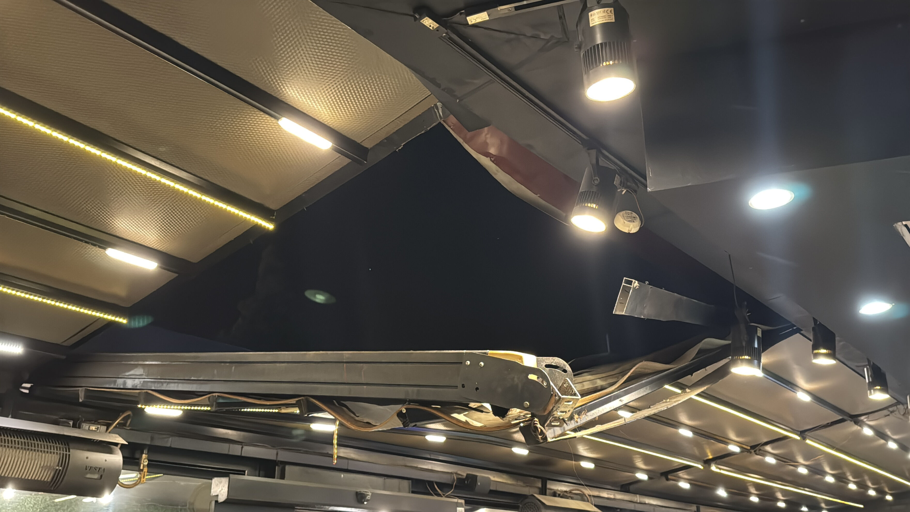 Kütahya'da korkutan yangın! Alevlerden kaçarken 7. kattan düştü - 2. Resim