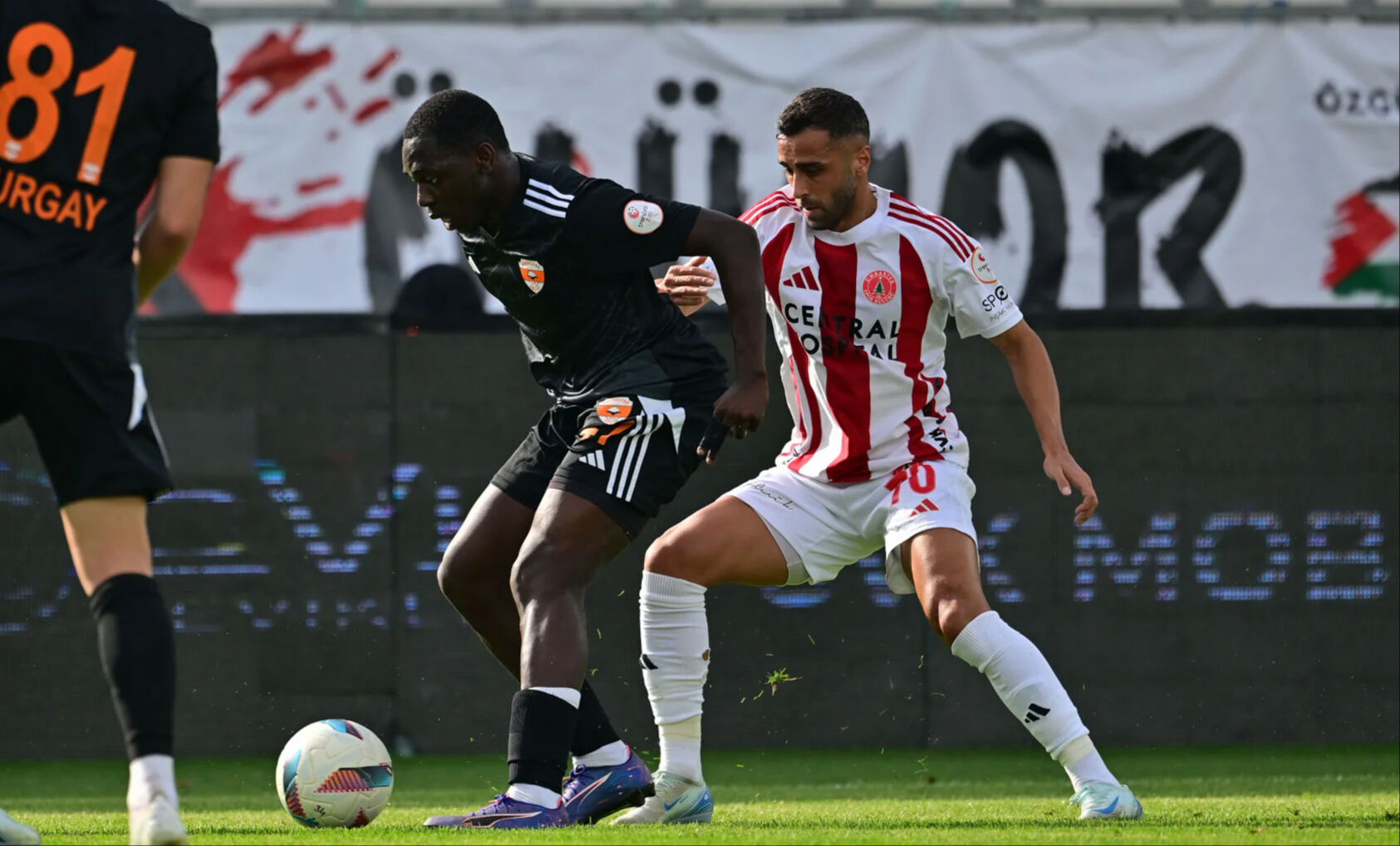 Maçın hakemi Yusuf Ziya Gündüz oldu! Adanaspor - Ümraniyespor maçı ne zaman, hangi kanalda? - 1. Resim