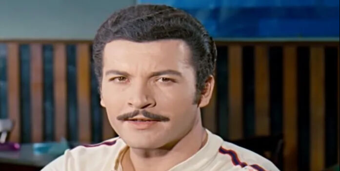 Merhum sanatçı Kartal Tibet'in asıl mesleğini duyanlar şaştı kaldı! Kimse bilmiyordu... - 1. Resim