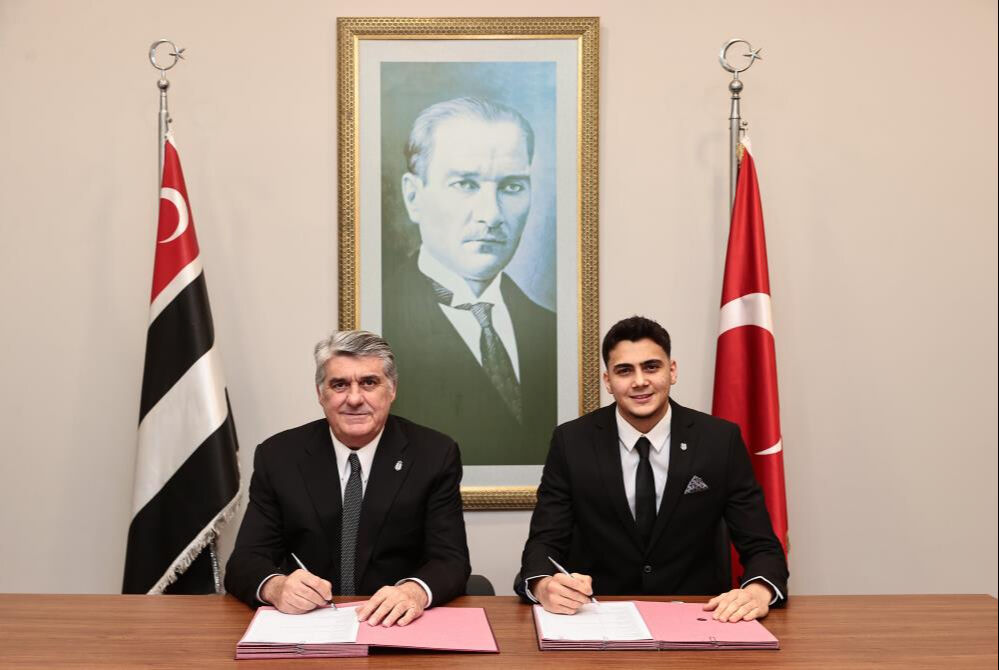 Mustafa Erhan Hekimoğlu'ndan mutlu son! Beşiktaş duyurdu Mustafa Erhan Hekimoğlu'ndan mutlu son! Beşiktaş duyurdu - 1. Resim