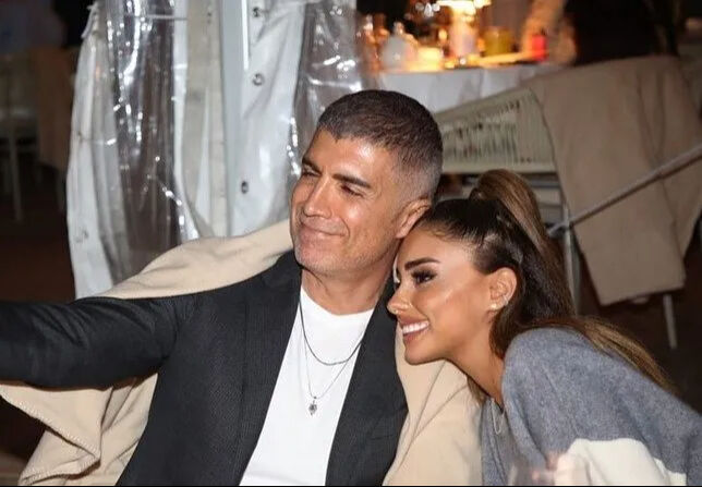 Şiddet iddiaları ortalığı karıştırdı! Özcan Deniz annesine ayet ile cevap verdi - 2. Resim