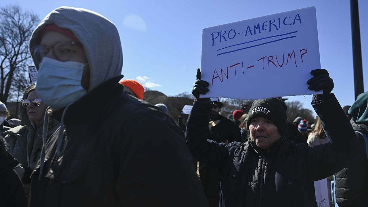 ABD'de Trump ve Musk protesto edildi! ABD'de Trump ve Musk protesto edildi! - 2. Resim