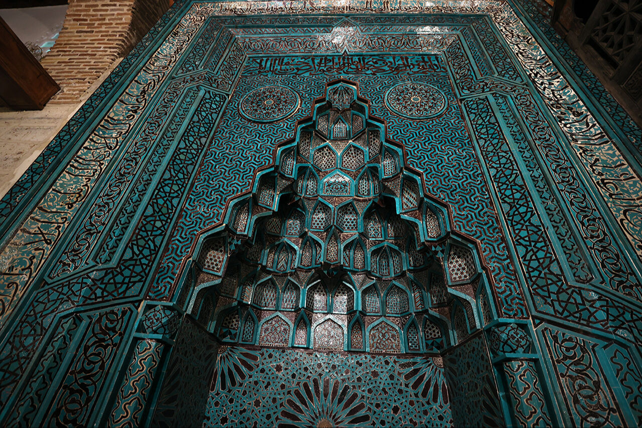 Estetiğin zirvesi Eşrefoğlu Camii! Görenleri mest eden tarihi yapı ziyaretçi sayısını ikiye katladı - 7. Resim