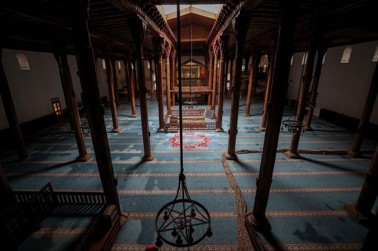 Estetiğin zirvesi Eşrefoğlu Camii! Görenleri mest eden tarihi yapı ziyaretçi sayısını ikiye katladı - 3. Resim