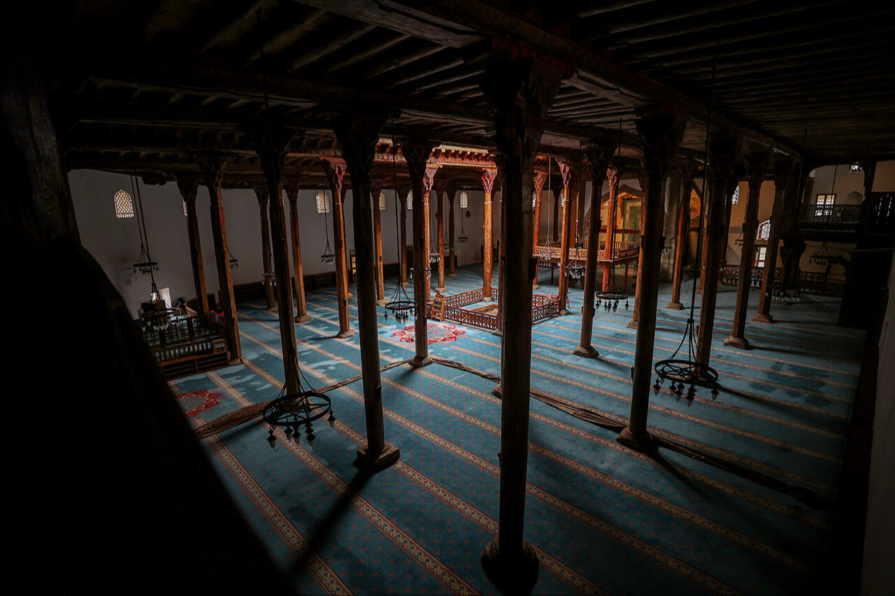 Estetiğin zirvesi Eşrefoğlu Camii! Görenleri mest eden tarihi yapı ziyaretçi sayısını ikiye katladı - 9. Resim