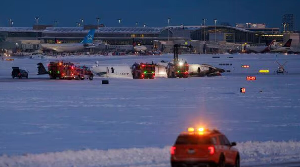 Kanada Toronto uçak kazası neden oldu? Kazada 18 yaralı olduğu açıklandı - 2. Resim