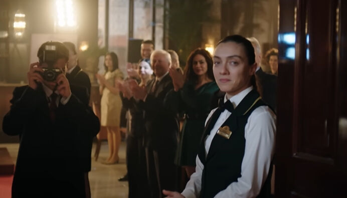 Kral Kaybederse dizisi senaristi kim? Gülseren Budayıcıoğlu'nun kitabından uyarlandı Kral Kaybederse dizisi senaristi kim? Gülseren Budayıcıoğlu'nun kitabından uyarlandı - 1. Resim