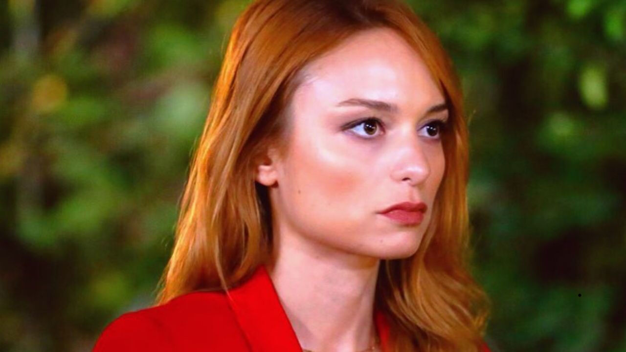 Nilperi Şahinkaya kimdir, kaç yaşında? Kral Kaybederse Özlem rolüyle gündemde - 1. Resim