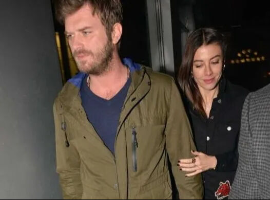 'Üzerinize asit dökeceğim' demişti! Kıvanç Tatlıtuğ ve Başak Dizer'e dehşeti yaşatan sapığa hapis cezası 'Üzerinize asit dökeceğim' demişti! Kıvanç Tatlıtuğ ve Başak Dizer'e dehşeti yaşatan sapığa hapis cezası - 4. Resim